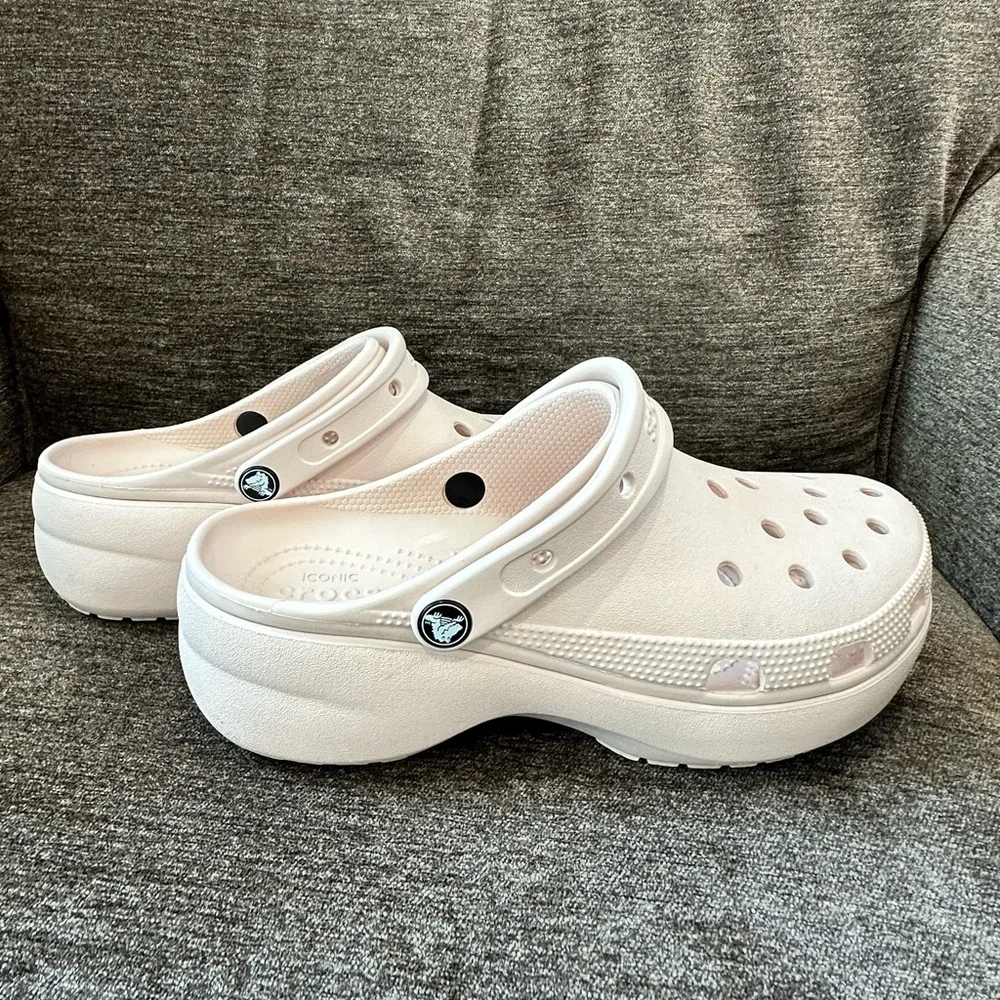 Crocs classic platform clog $60 retail - Picture 9 of 11